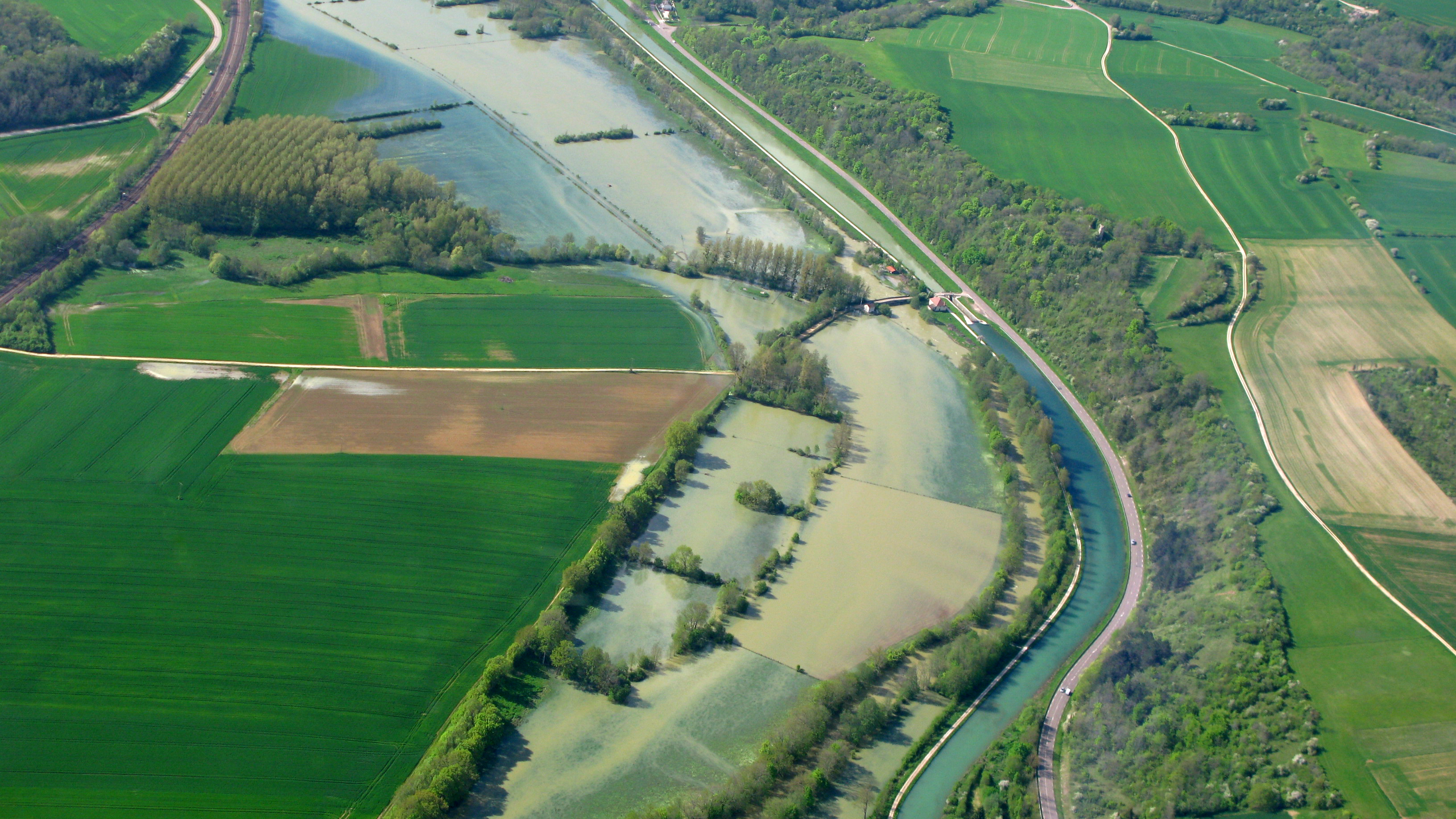 Crue de l'Armançon, en mai 2013, à Rougemont en Côte d'Or